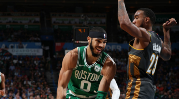 年轻球员中 年轻球员中